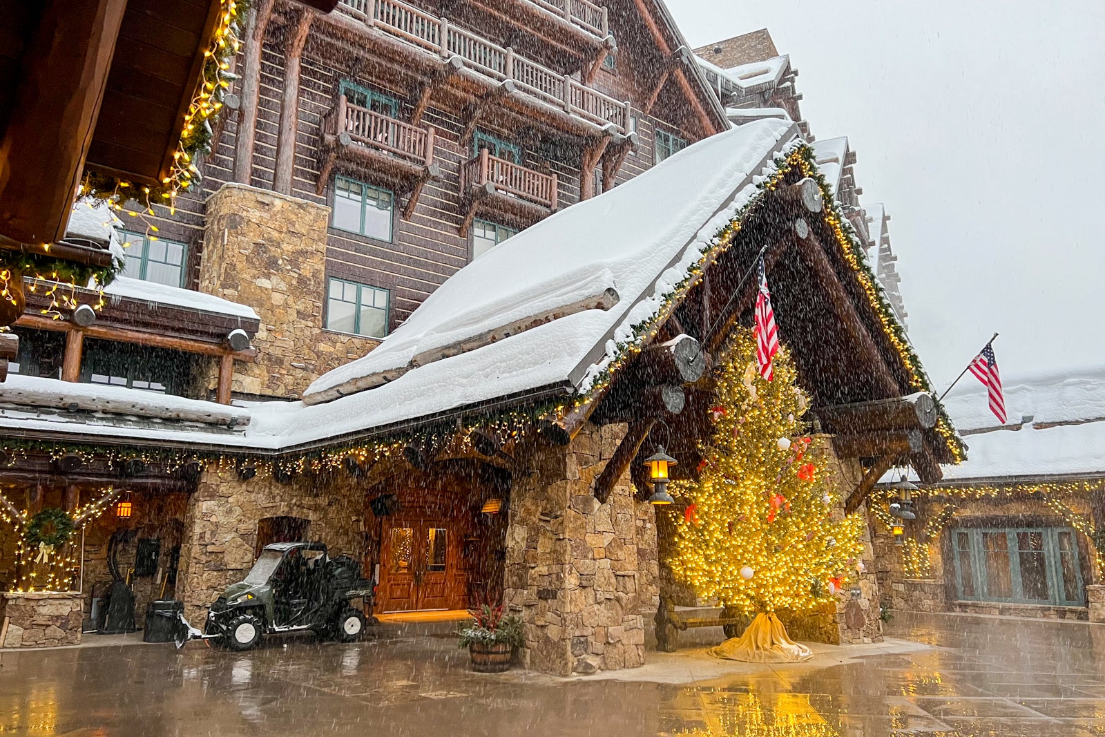 You are currently viewing Putting on the glitz: Ski-out Ritz-Carlton Bachelor Gulch gets a makeover