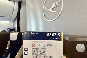 Read more about the article Reviewing Lufthansa’s newest and best-ever business class on the Boeing 787 Dreamliner