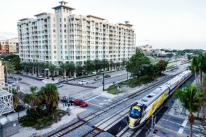 Read more about the article High-speed rail in Florida: Brightline shows off new 130-mph speed test
