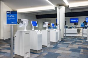 Read more about the article Kiosks are out as Alaska Airlines streamlines the airport check-in process