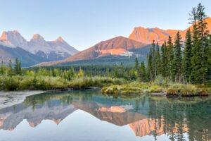 Read more about the article Canmore, Alberta: Come for the breathtaking Rockies scenery, stay for the cool mountain vibes