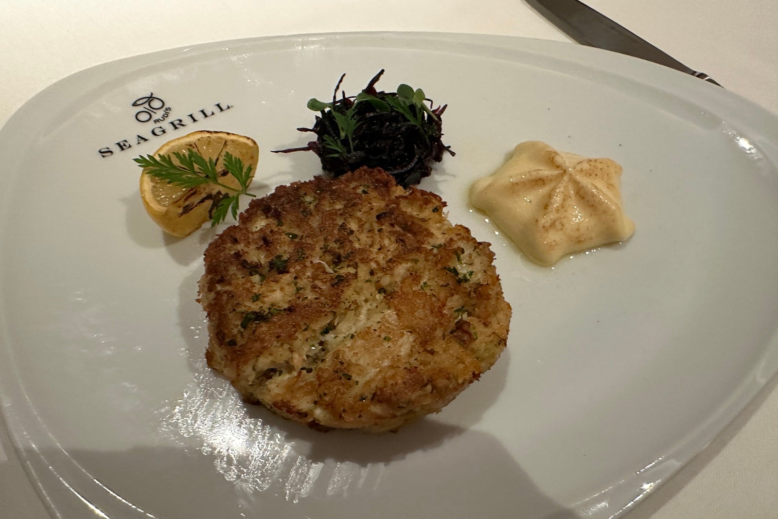 Read more about the article Rudi’s Seagrill menu: What you can order from Carnival Cruise Line’s upscale seafood restaurant