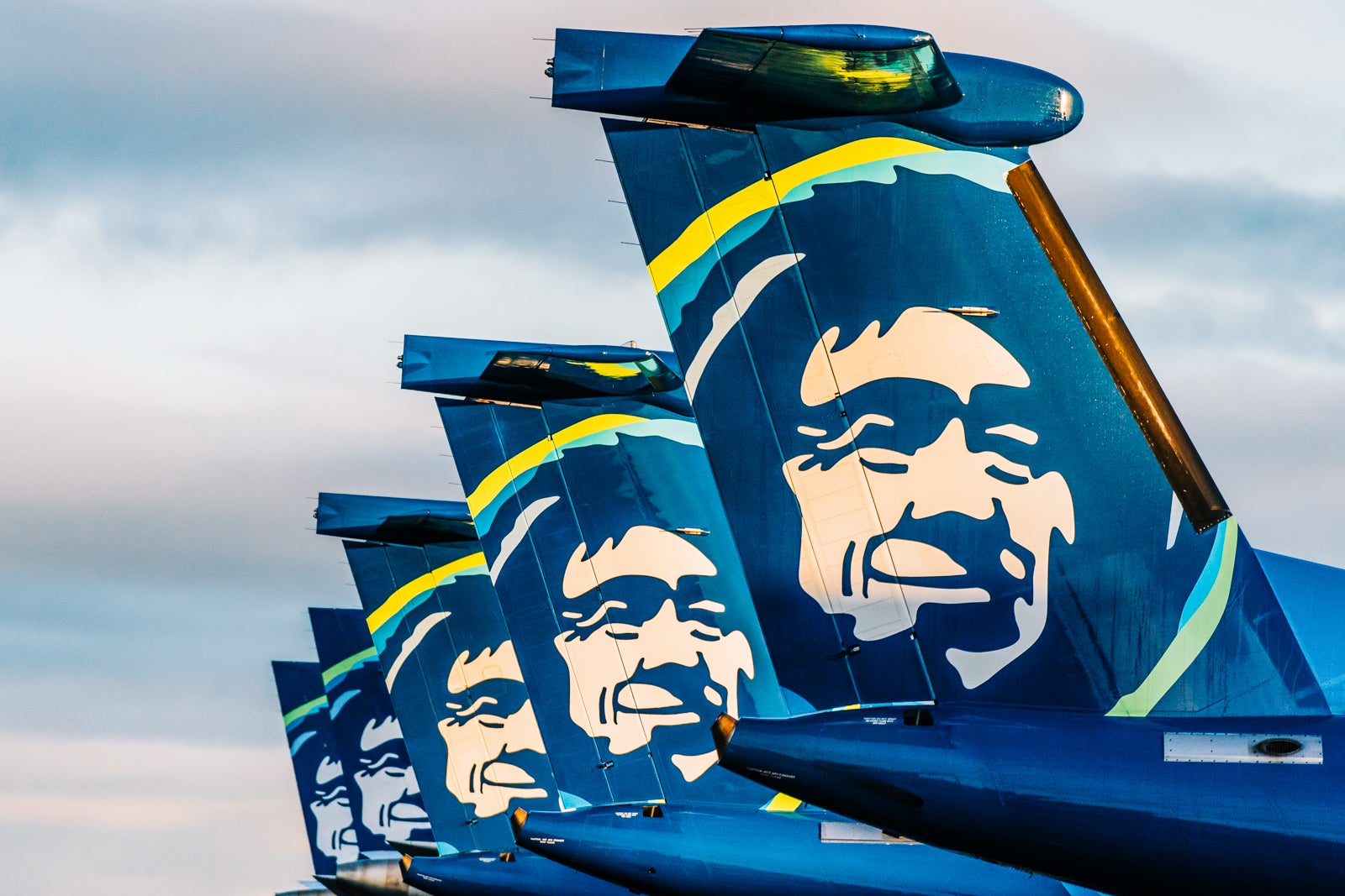 Read more about the article Hawaiian-Alaska Airlines merger: What we know (and want to know) about the future loyalty program