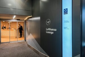 Read more about the article Remade and remodeled: First look at Lufthansa’s shiny new lounge at Newark Liberty