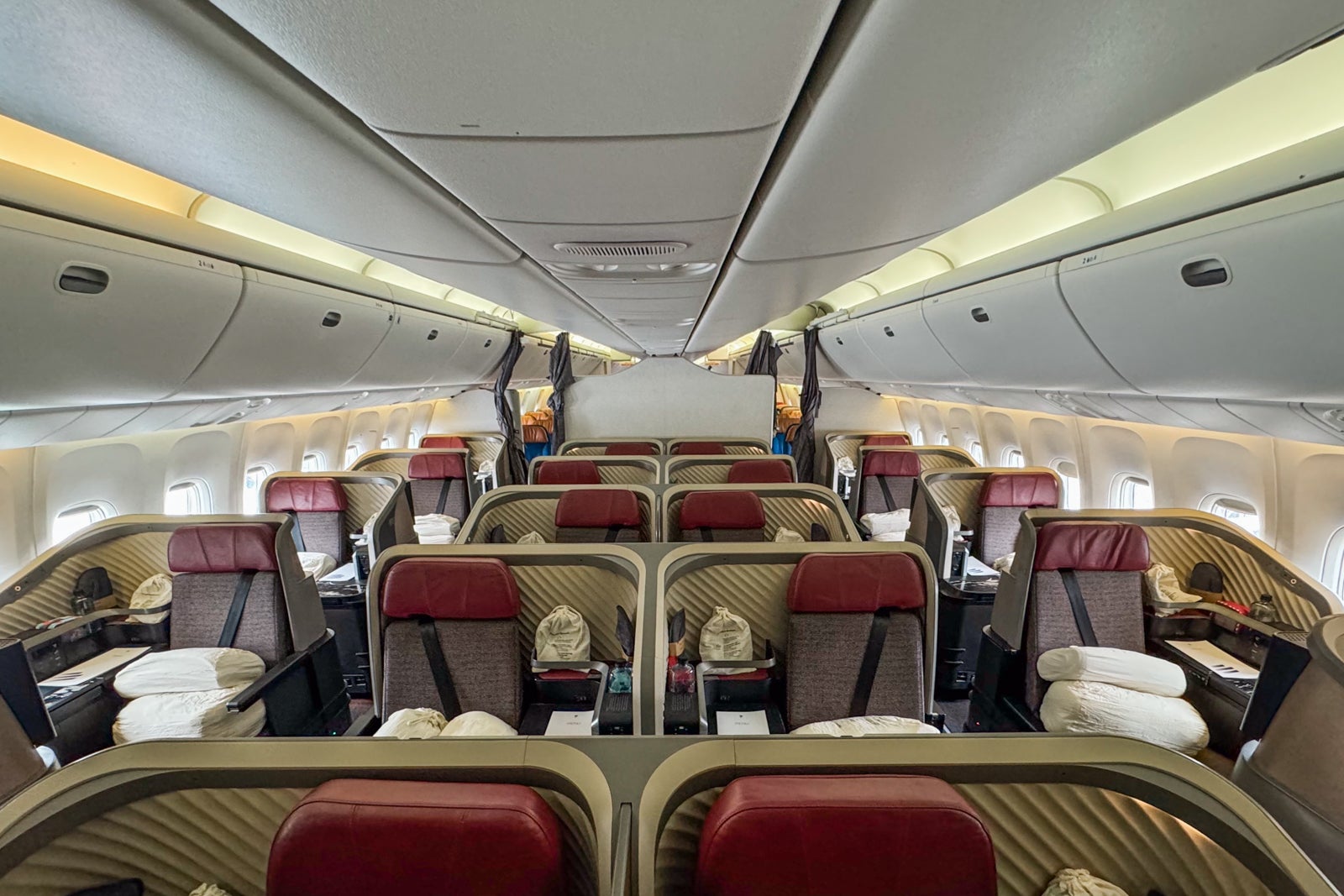 You are currently viewing Stylish seats and friendly service: LATAM business class on the Boeing 767