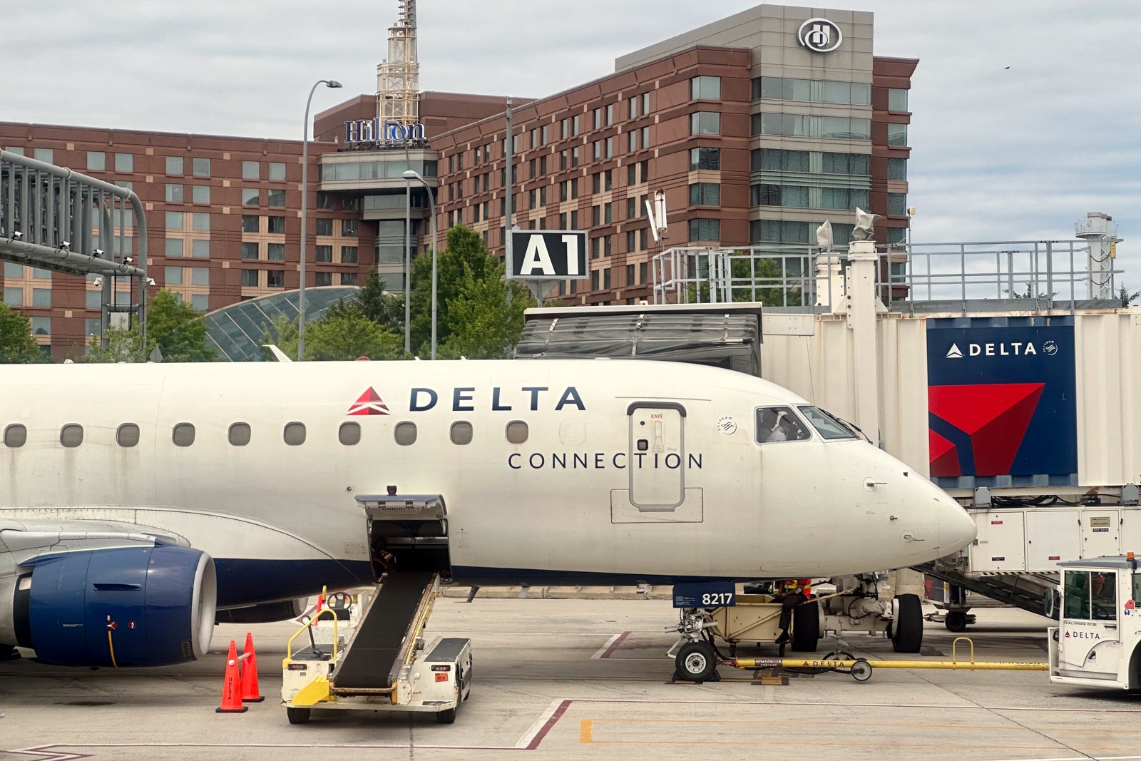 Read more about the article Delta cuts another US destination, adds new Boston routes in latest network shake-up