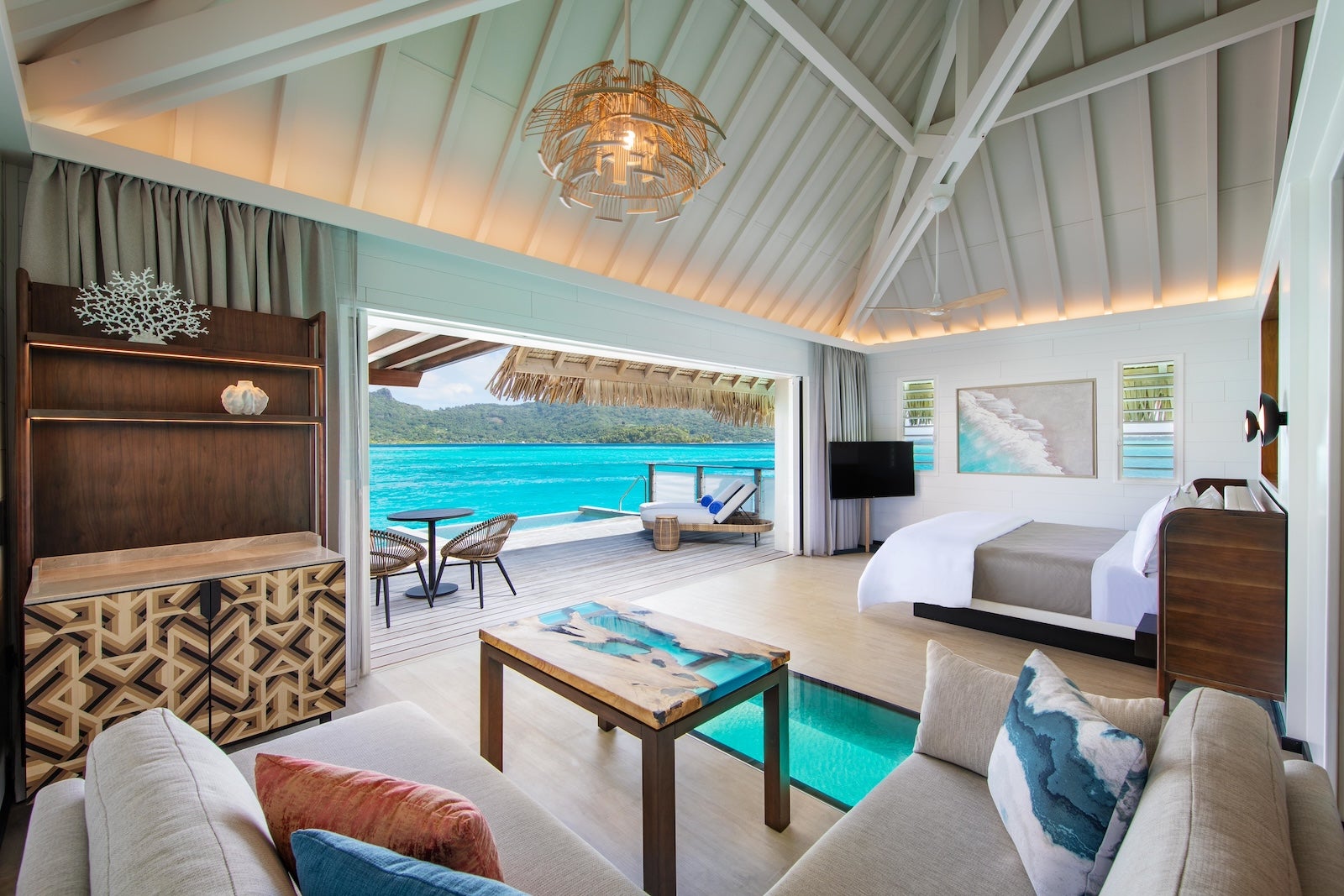 Read more about the article The Westin Bora Bora opens in the South Pacific with more than 100 overwater bungalows