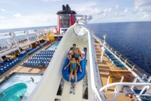 Read more about the article Disney cruise AquaDuck, AquaDunk and AquaMouse: What are the differences?