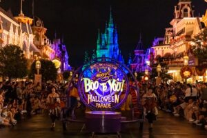 Read more about the article Let’s boo this! How to celebrate Halloween at theme parks this fall