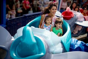 Read more about the article Disneyland ticket discount: Kids can visit for $50 per day