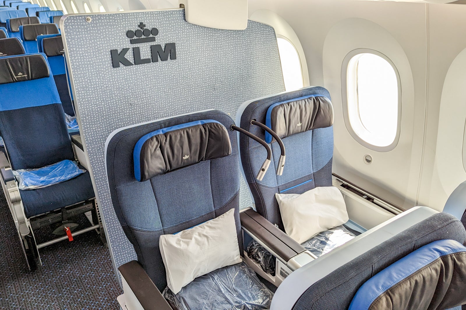 You are currently viewing KLM finishes premium economy installation on all Boeing 777s and 787s