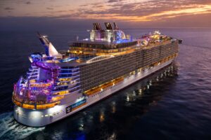 Read more about the article Oasis of the Seas cruise ship review: What to expect on board the original Oasis Class vessel