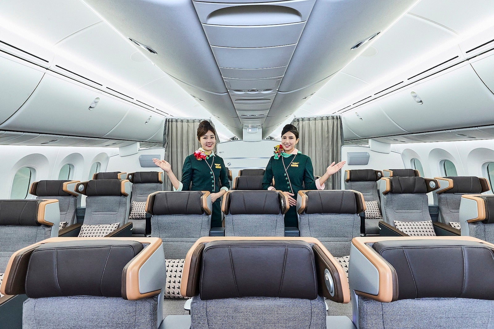 Read more about the article EVA Air brings premium economy to first Boeing 787 Dreamliners, with all-new design