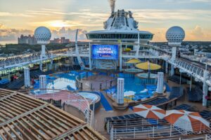 Read more about the article Independence of the Seas cruise ship review: What to expect on board a Freedom Class megaship