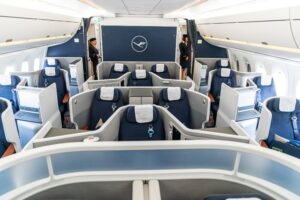 Read more about the article Lufthansa’s new Allegris cabin — with its swanky 2-person, first-class suite — is headed to the US this spring