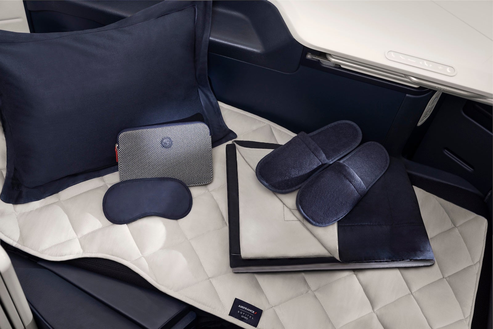 You are currently viewing Air France’s lie-flat business-class seats to get mattress pads through luxury Accor brand partnership