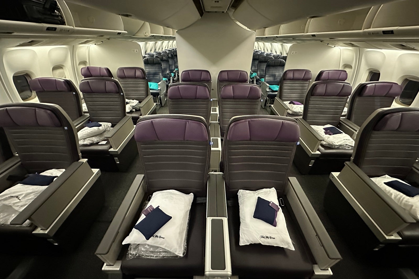 Read more about the article Deal of the day: Round-trip premium economy flights to Italy for just 100K United miles