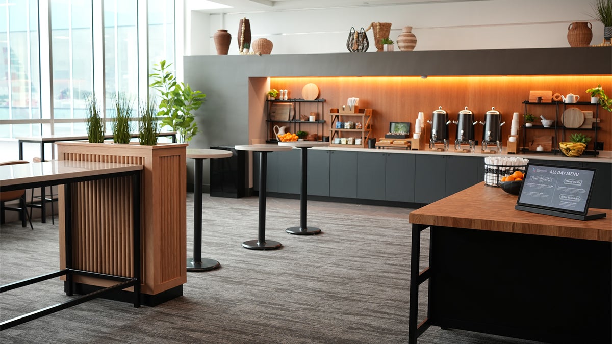 You are currently viewing Now open: American’s first-ever grab-and-go airport lounge in Charlotte