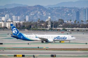 Read more about the article Alaska Airlines cuts 7 routes from San Francisco and LA in West Coast shake-up