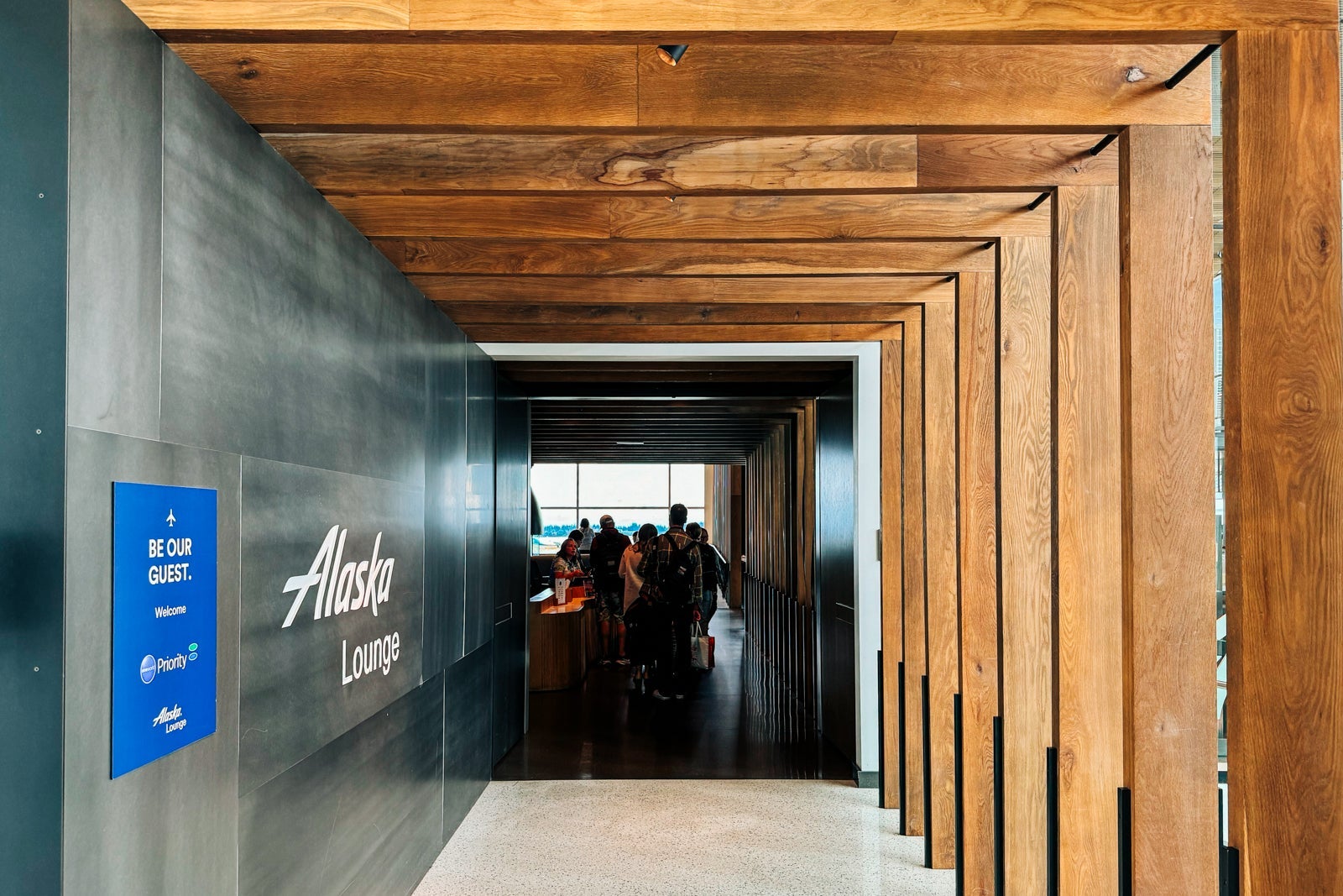 Read more about the article A guide to guest policies for airport lounges