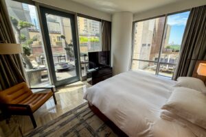 Read more about the article How (and why) you should earn transferable credit card points