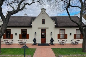 Read more about the article How to use Hyatt points for a boutique hotel in South Africa’s wine country