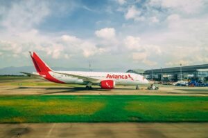 Read more about the article Avianca Lifemiles American Express Card review: A cheap way to get Avianca status