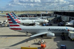Read more about the article Chicago flight cuts coming: FAA orders airlines to reduce O’Hare schedules to cool turf war