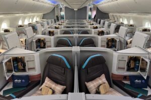 Read more about the article Alaska Airlines plots premium economy, luxe Seattle lounge as global expansion ramps up
