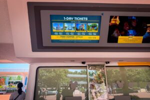 Read more about the article Sun, fun and savings: Tips for visiting Disney World this summer
