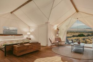 Read more about the article The best US glamping resorts for an outdoorsy summer getaway