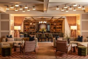 Read more about the article Hyatt’s extended booking window, a famed LA hotel gets a new life and other hotel news