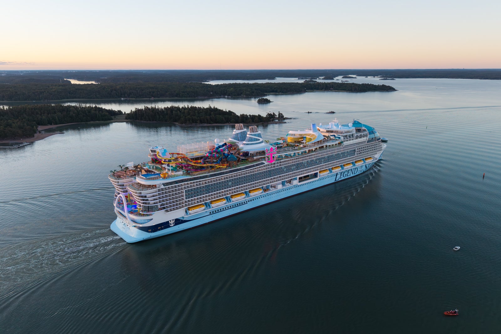 Read more about the article The biggest cruise ship ever built is about to debut in Europe