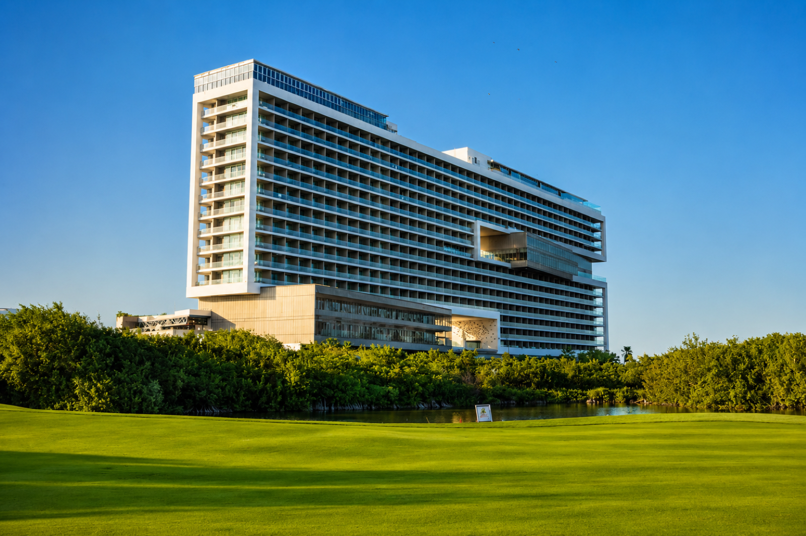 You are currently viewing Cancun has a new adults-only, all-inclusive resort — and you can book it with points
