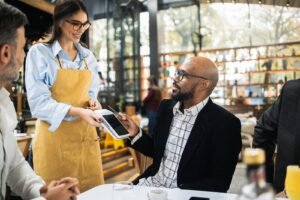 Read more about the article Rove adds dining and in-store rewards in major platform expansion
