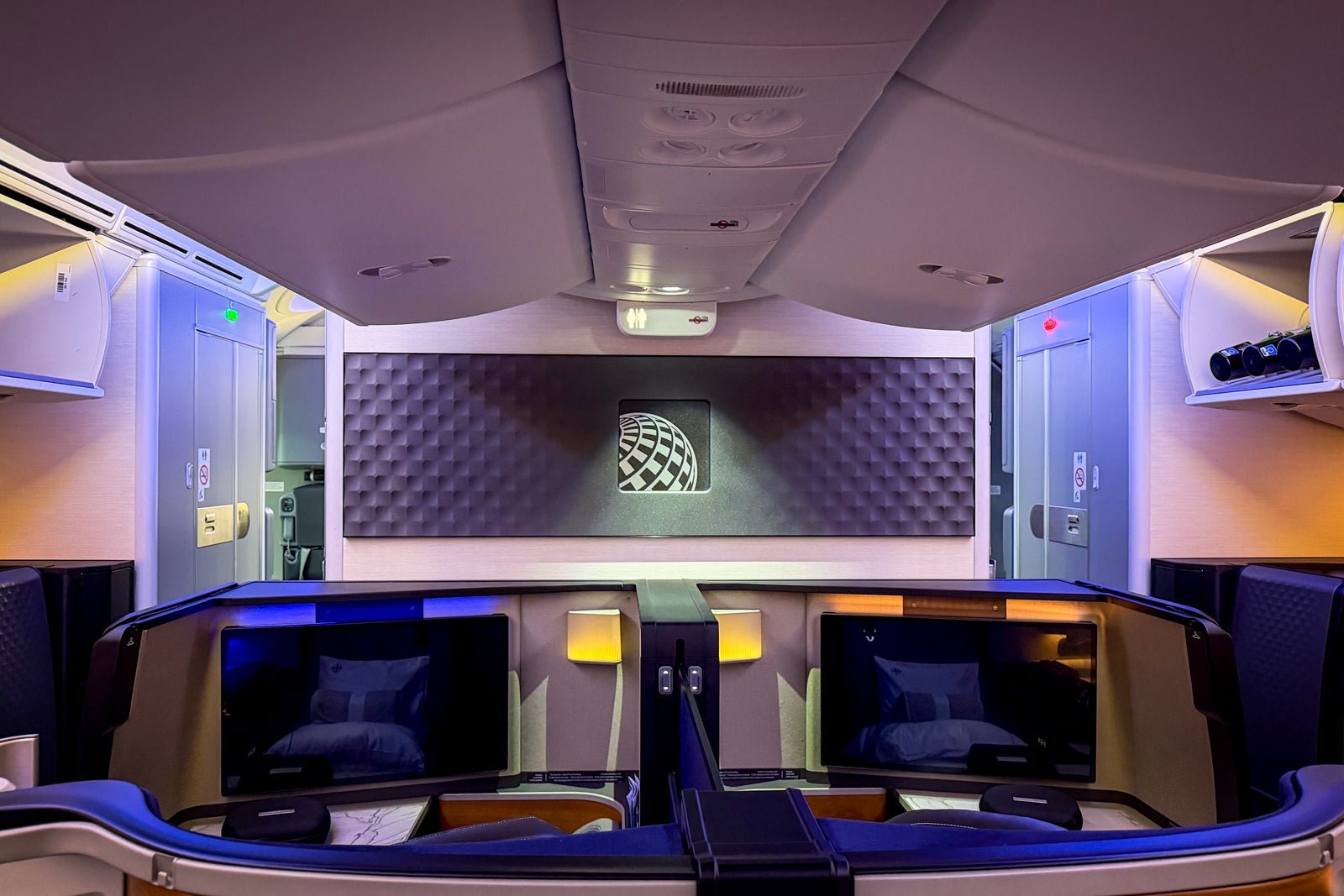 Read more about the article Spacious suites and fine wines: A review of United’s new Elevated Polaris business class