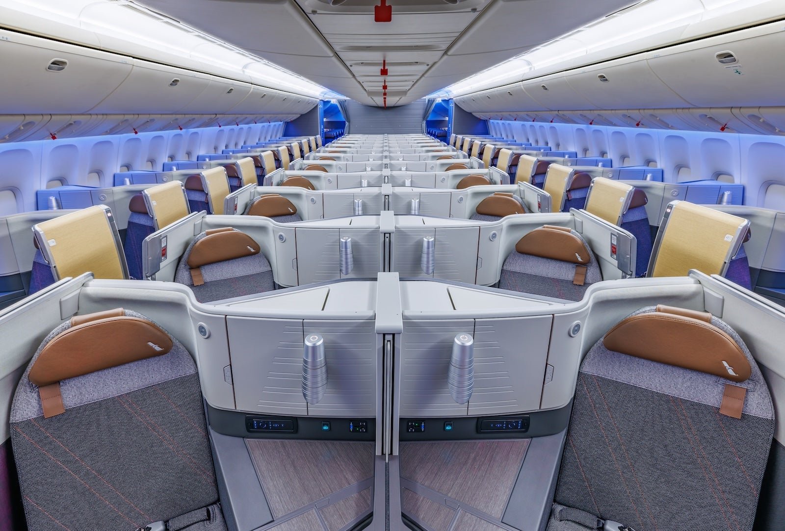 Read more about the article Best time to apply for AAdvantage cards based on offer history