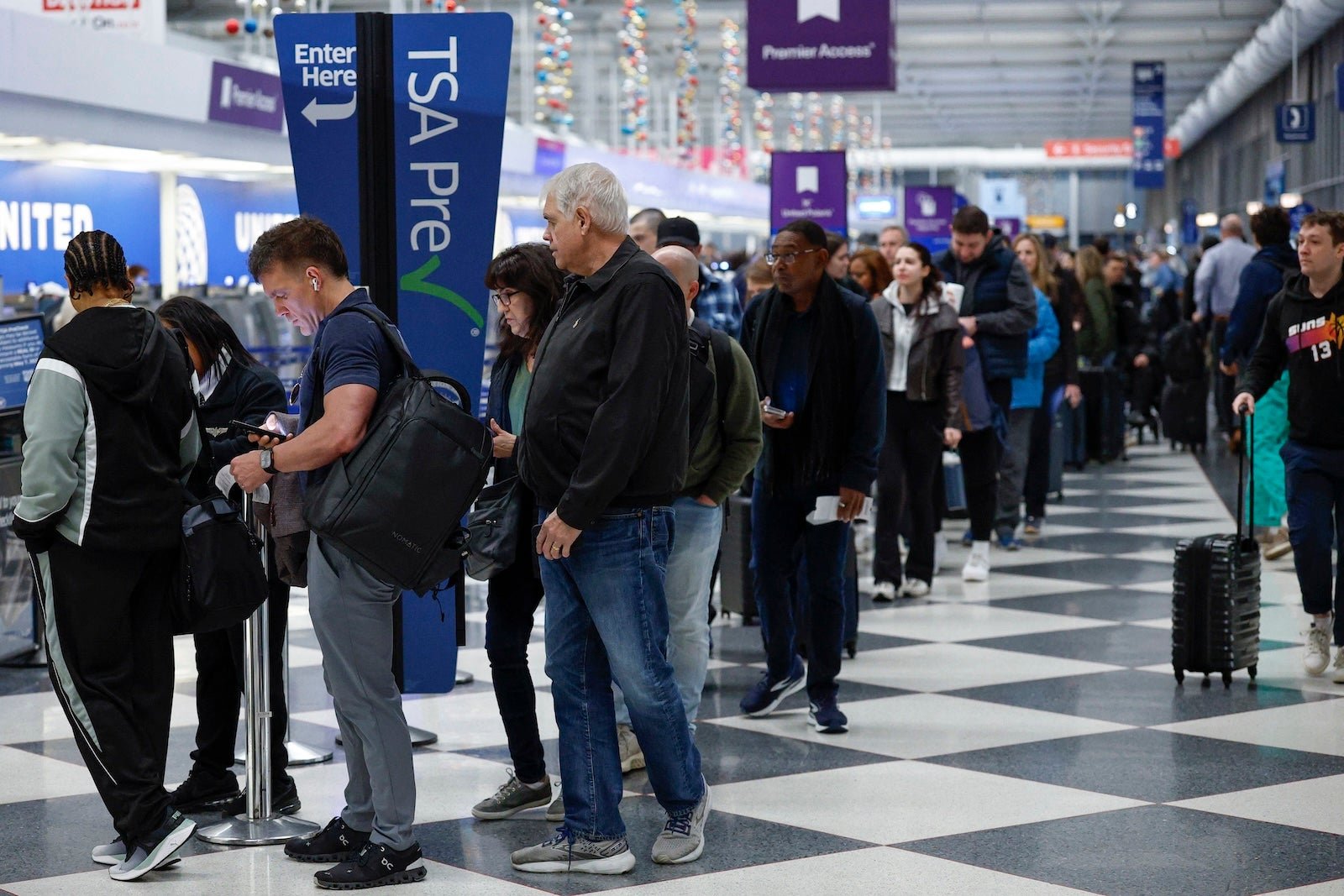 You are currently viewing TSA liquids rule: What to know about 3-1-1 before you head to the airport